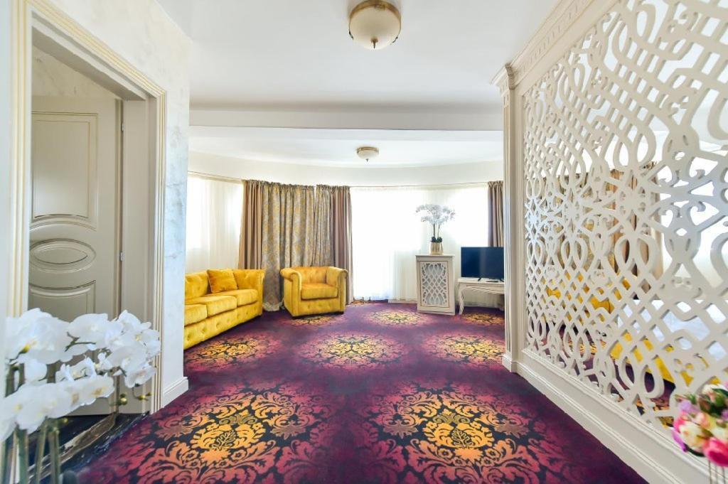 Hotel Belona Ефоріє-Норд Екстер'єр фото